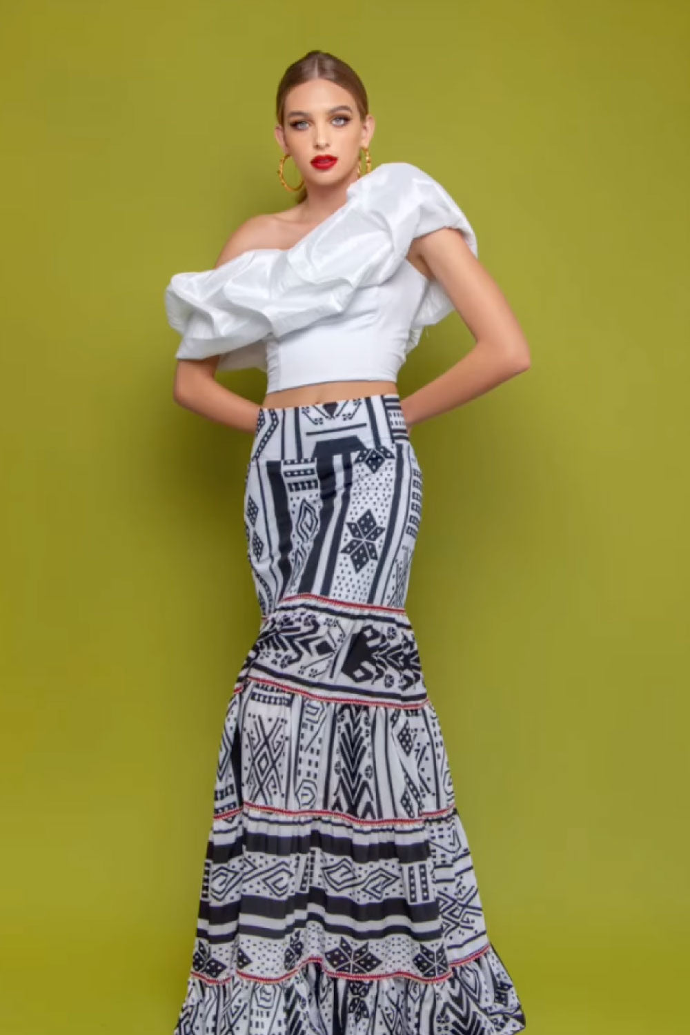 Image of the front of Mar A Mar's Notte Top in White on a model.