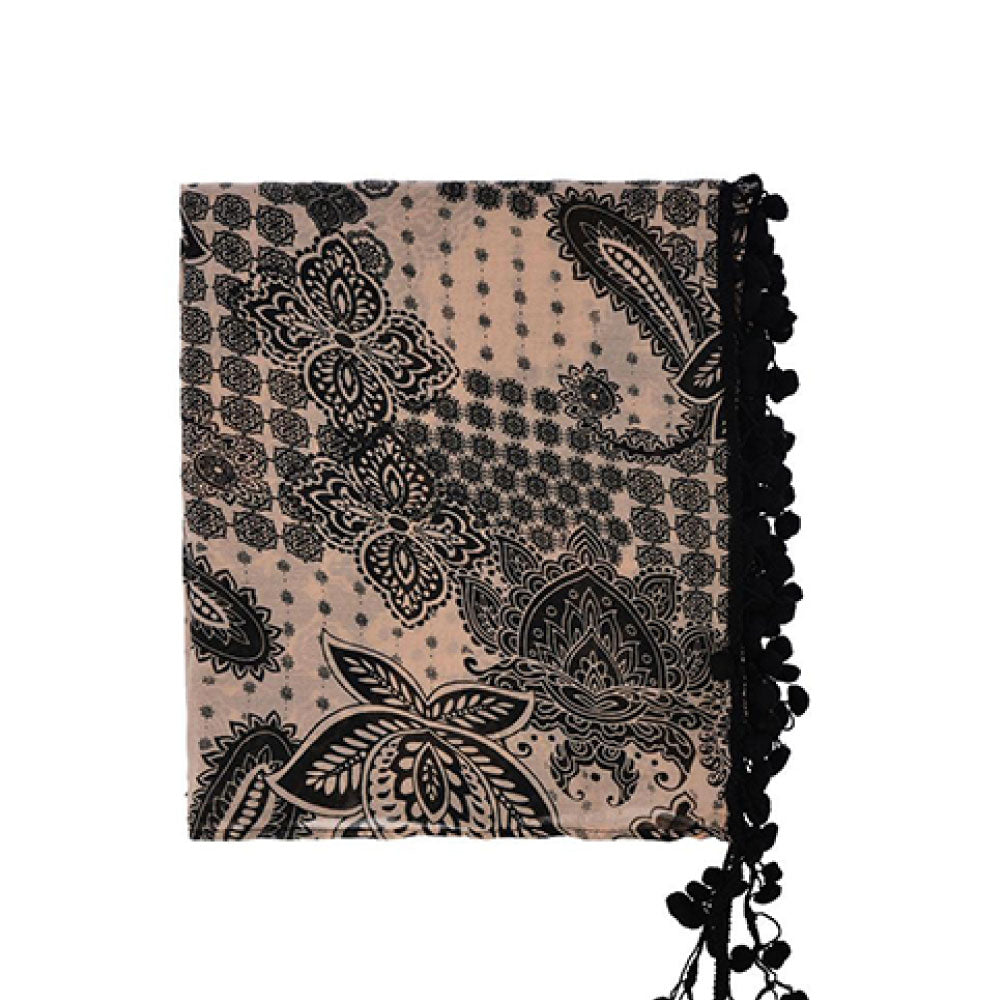 Image of the Serbia Pom Flower Shawl.
